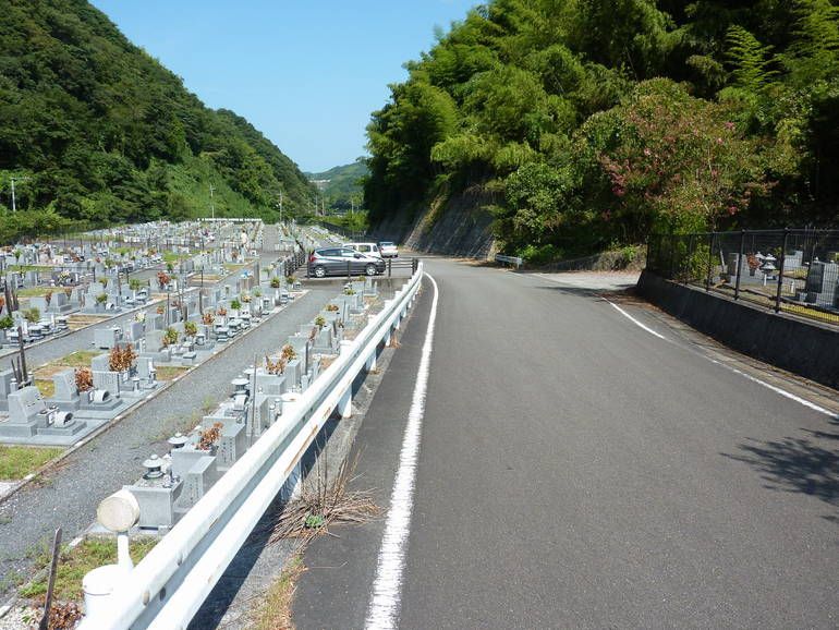 松山市営 横谷墓地