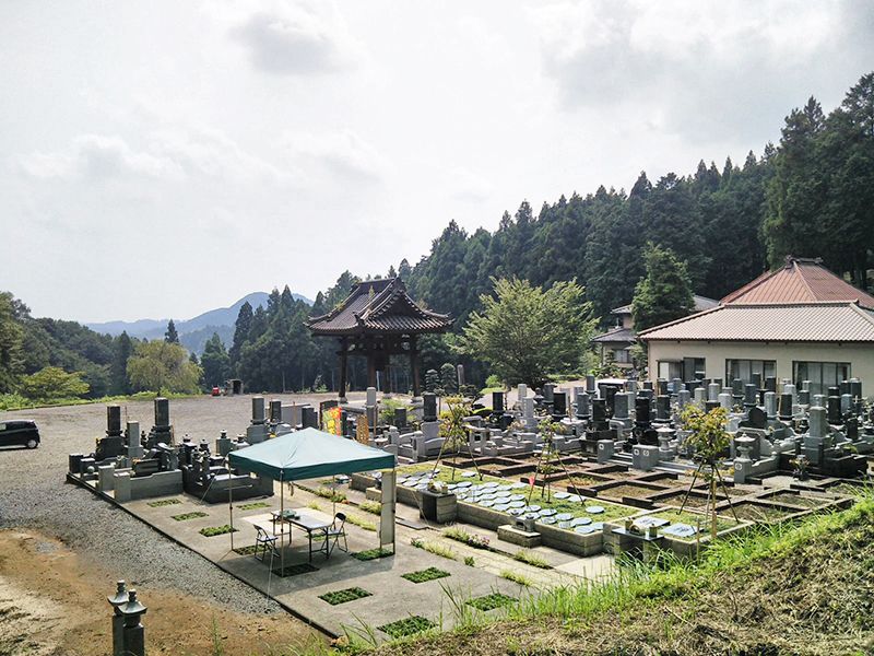 自然豊かな杜 自然葬墓苑