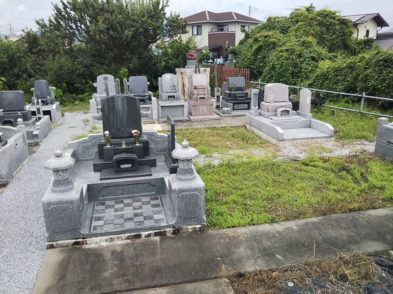 吉岡墓苑