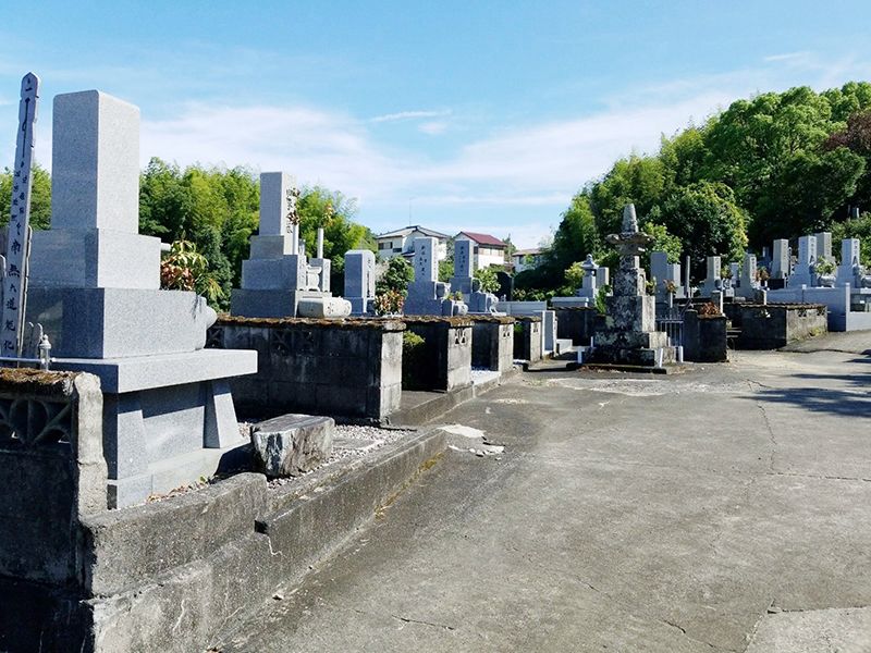 岩脇霊園
