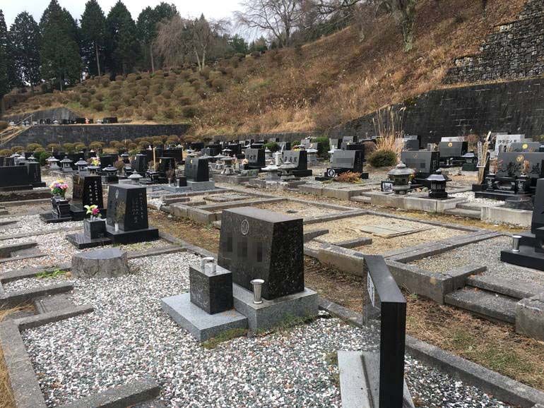 岡谷市営 内山霊園