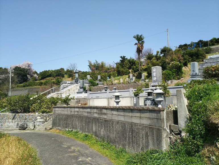 四国中央市営 五社山墓地