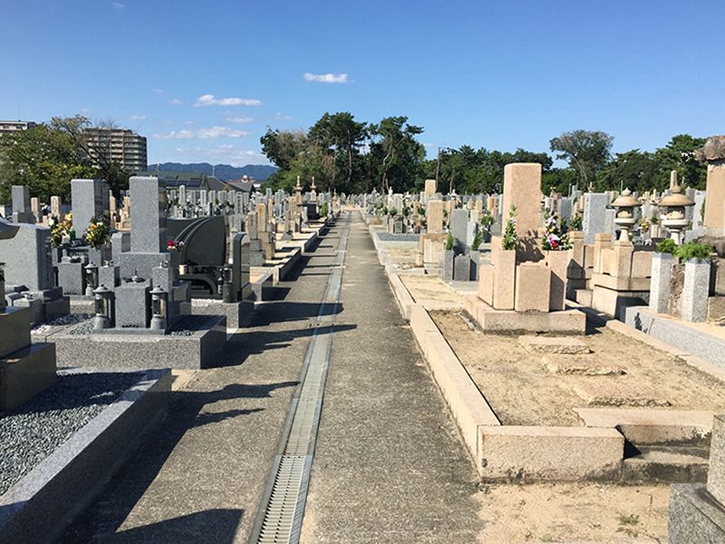 服部区有墓地