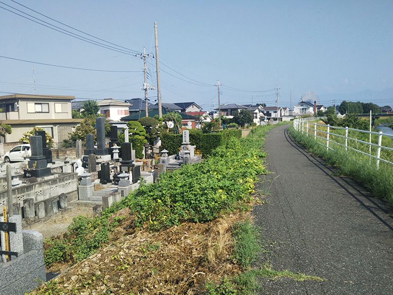 伊勢崎宗高町墓地