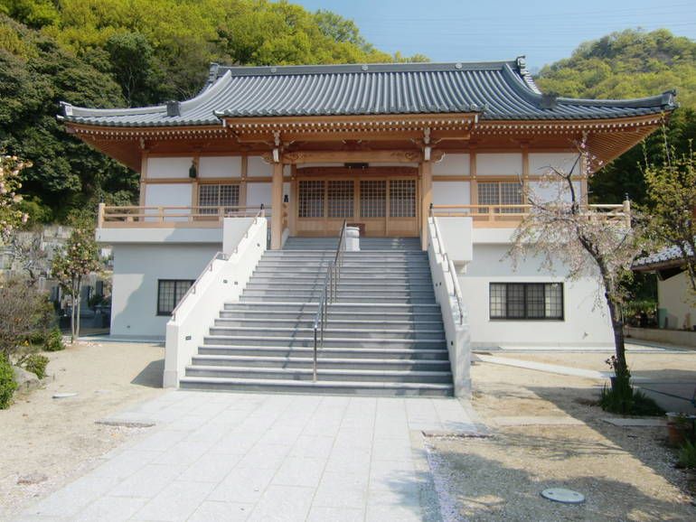 龍泰寺墓苑
