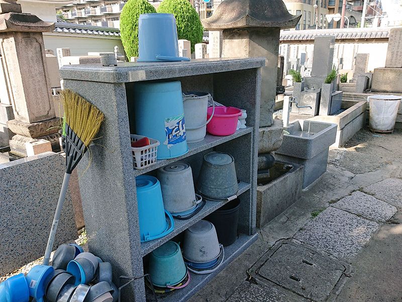 源聖寺墓地