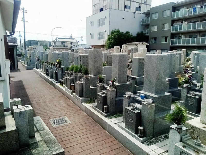 矢田富田墓地