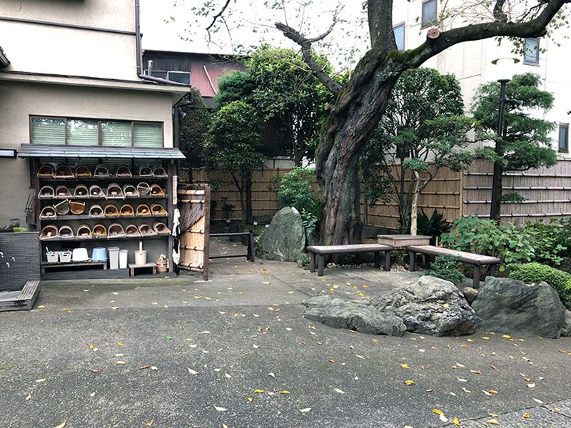 実相院墓苑