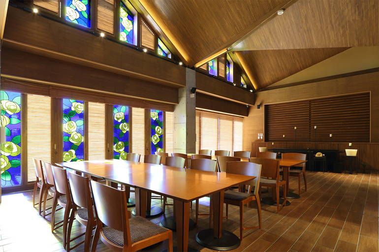 秋津ふれあいパーク　多目的ホール内部