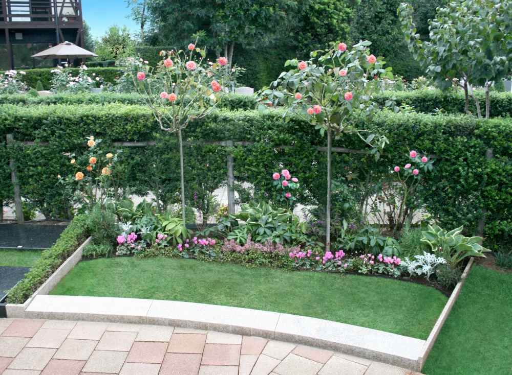 練馬ねむの木ガーデン　バラの樹の下で眠る樹木葬「ビハーラ」