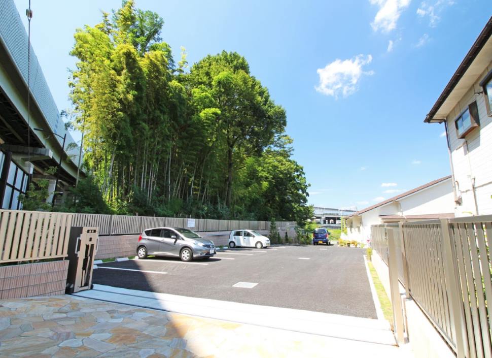 メモリアルプレイス川口の郷の駐車場