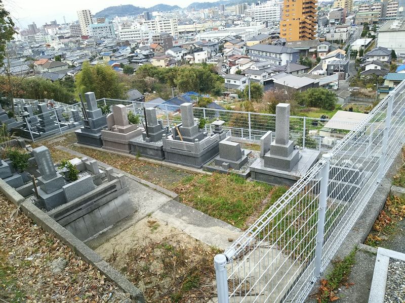 松山市営 山越墓地
