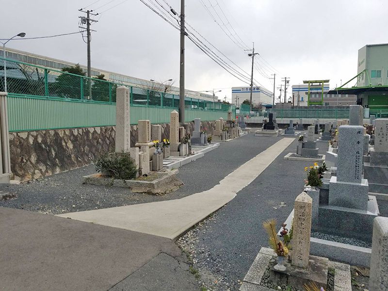 目垣墓地