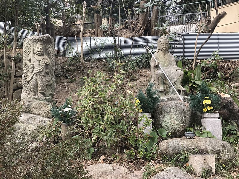 明王院墓地