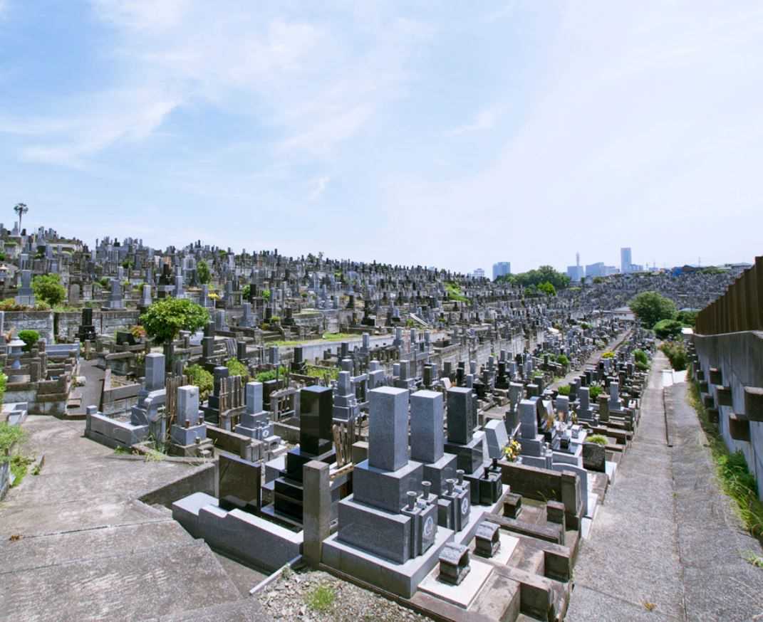 横浜市営 三ツ沢墓地　区画整備された墓域