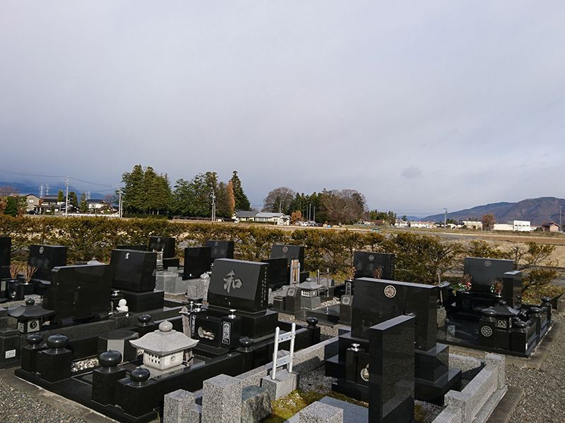 安曇野市営 飯田霊園