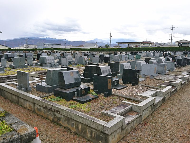 安曇野市営 穂高墓地公園