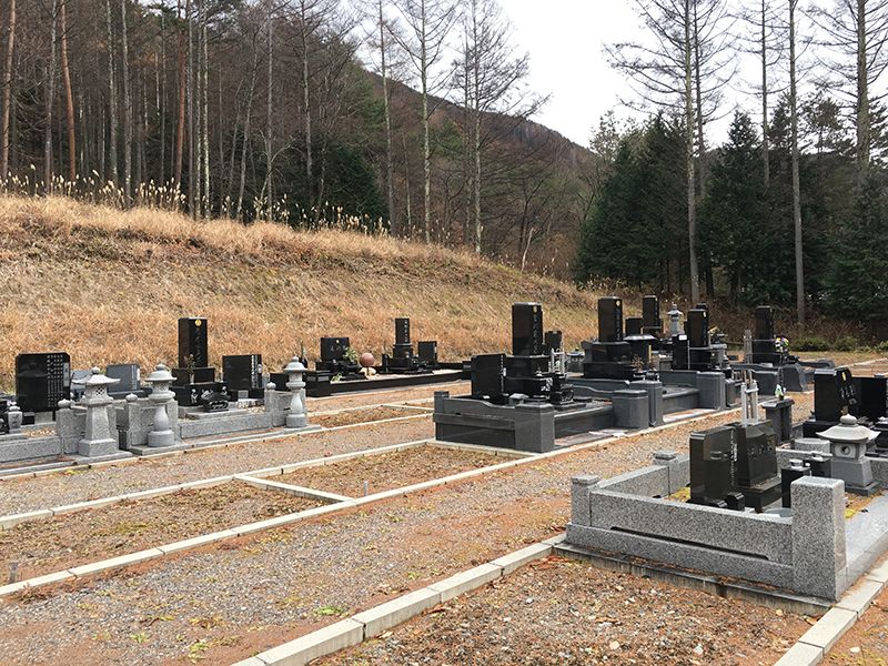 木祖村営 こもれび霊園