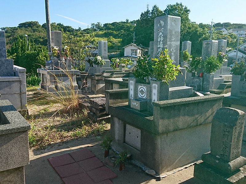 浜田市営 下府上の浜共同墓地