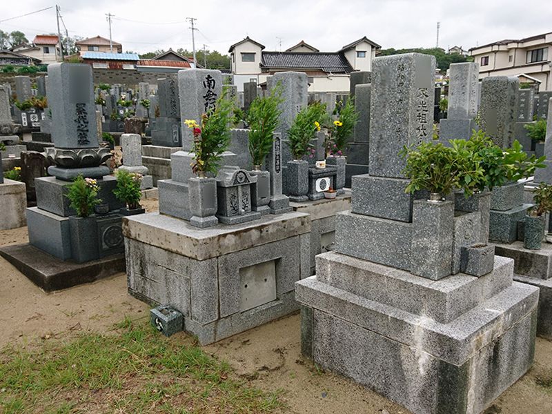 浜田市営 唐鐘第一共同墓地