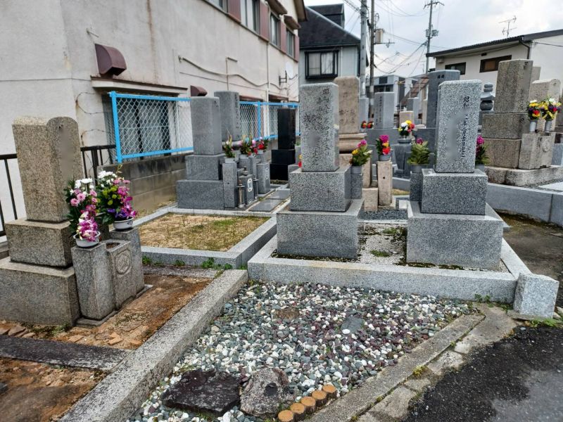 西諸福墓地
