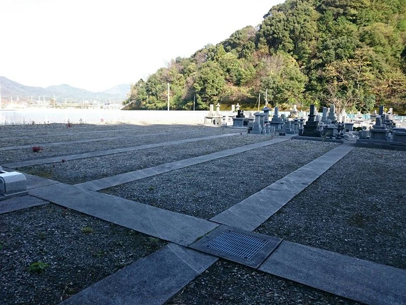 聖域公園墓地