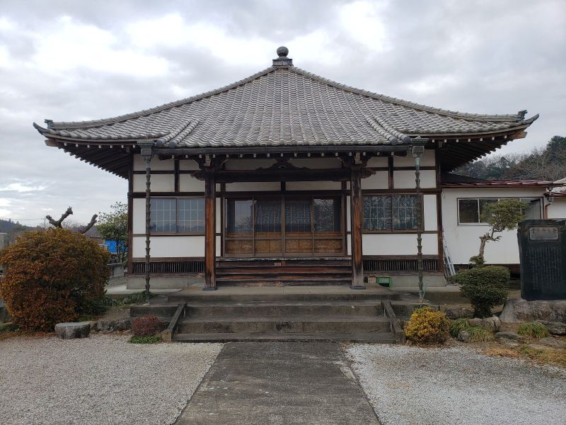 龍台寺墓苑