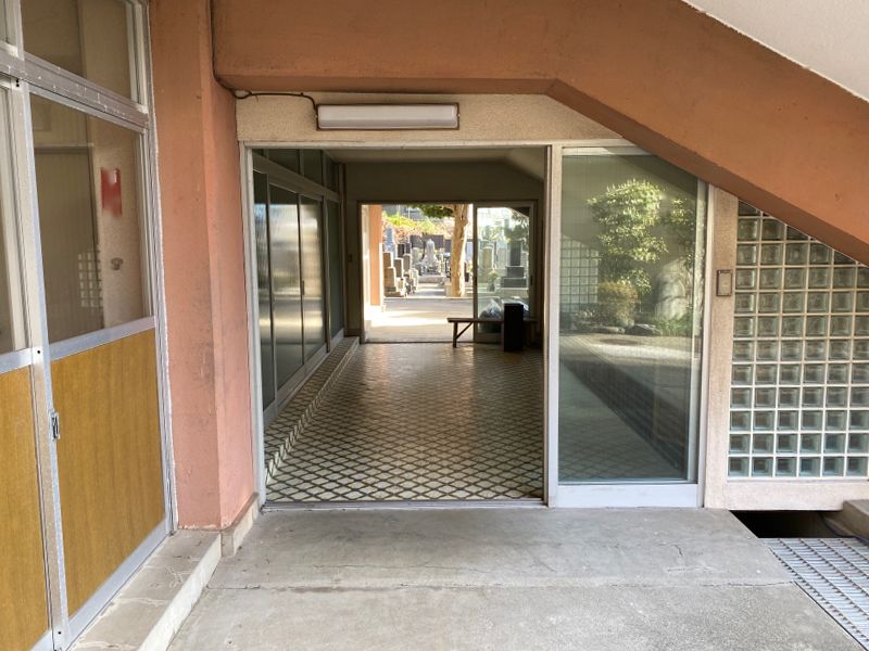 乗誓寺 室内型墓苑