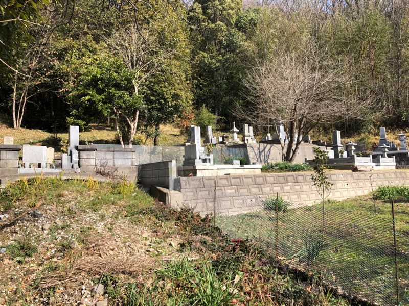 玉野市営 槌ケ原論田野山下墓地