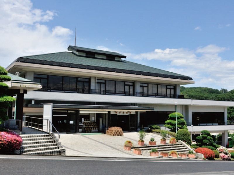 西多摩霊園の管理事務所で礼拝堂や会席室も完備