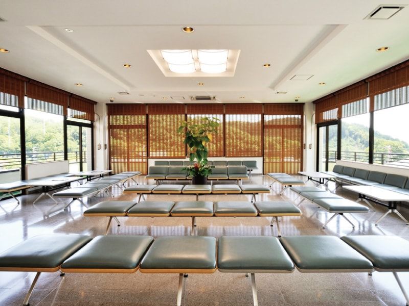 西多摩霊園の本館内にある休憩スペース