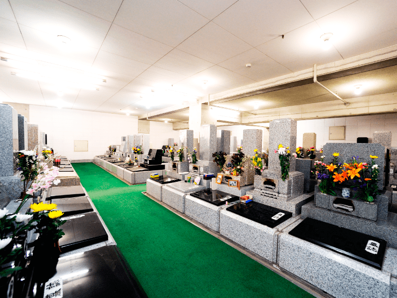 烏山墓苑　都市型屋内墓苑
