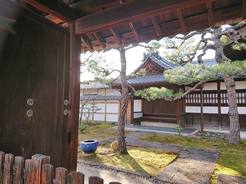 玉龍院