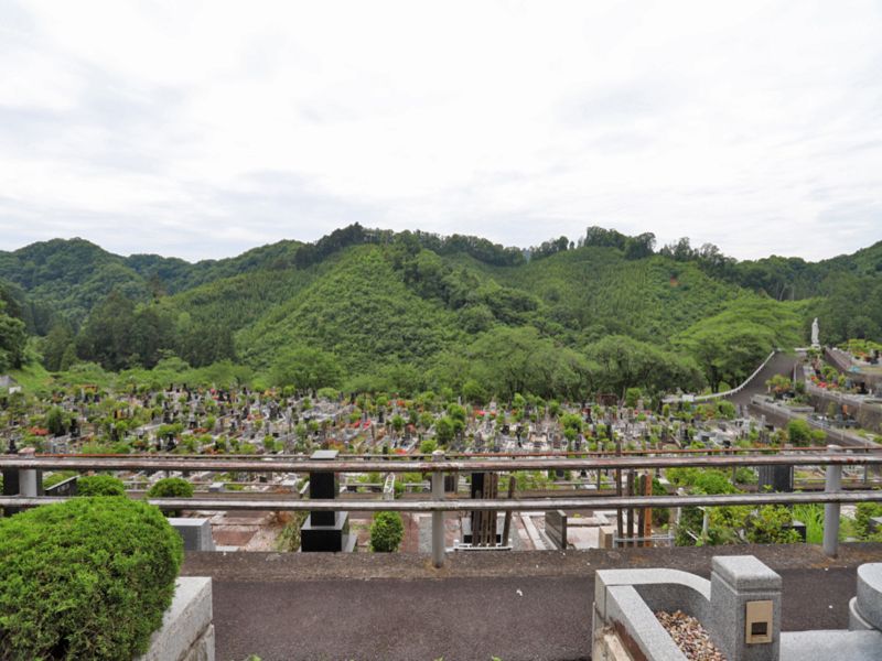 高尾霊園