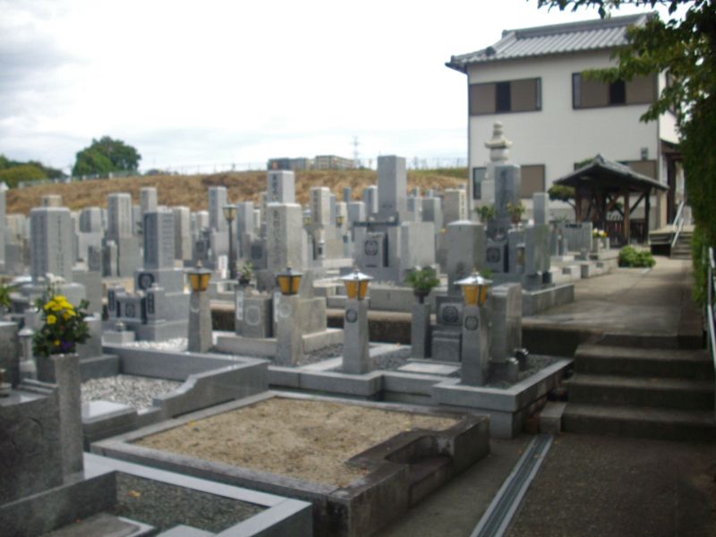 津田霊苑