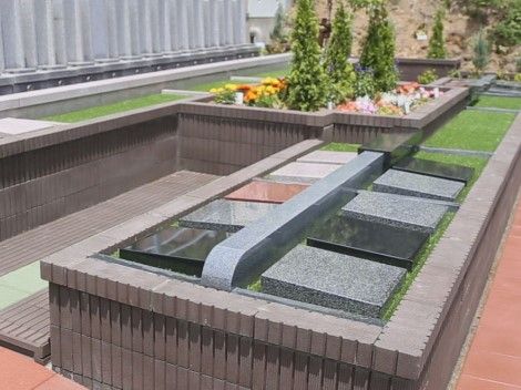 青葉めぐみの墓苑