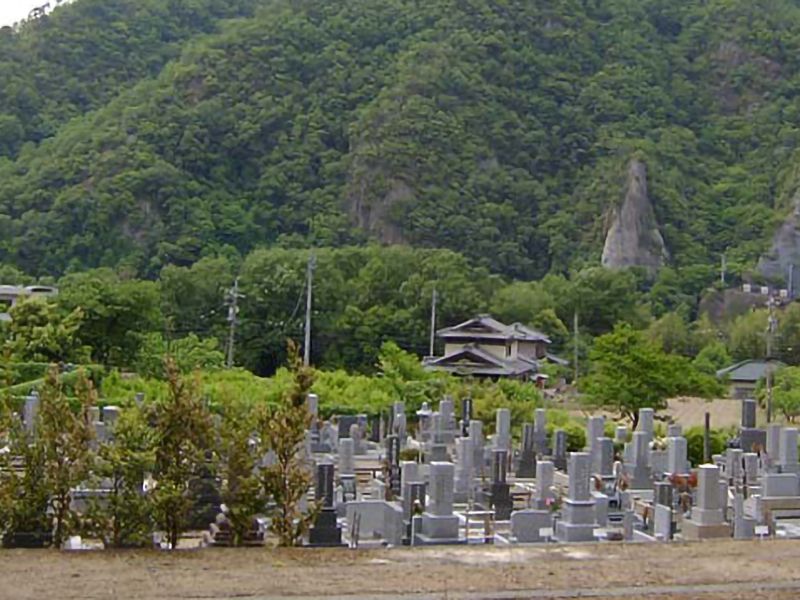 大泉寺墓苑