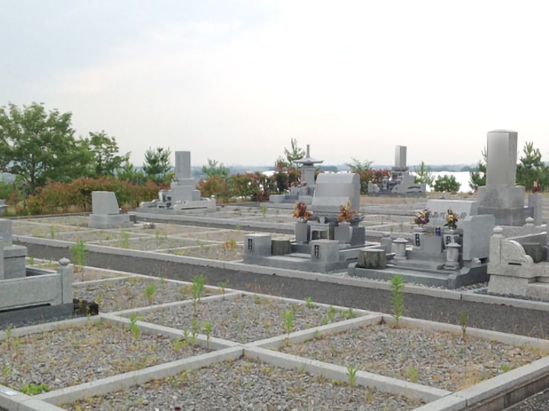 甲良町霊園