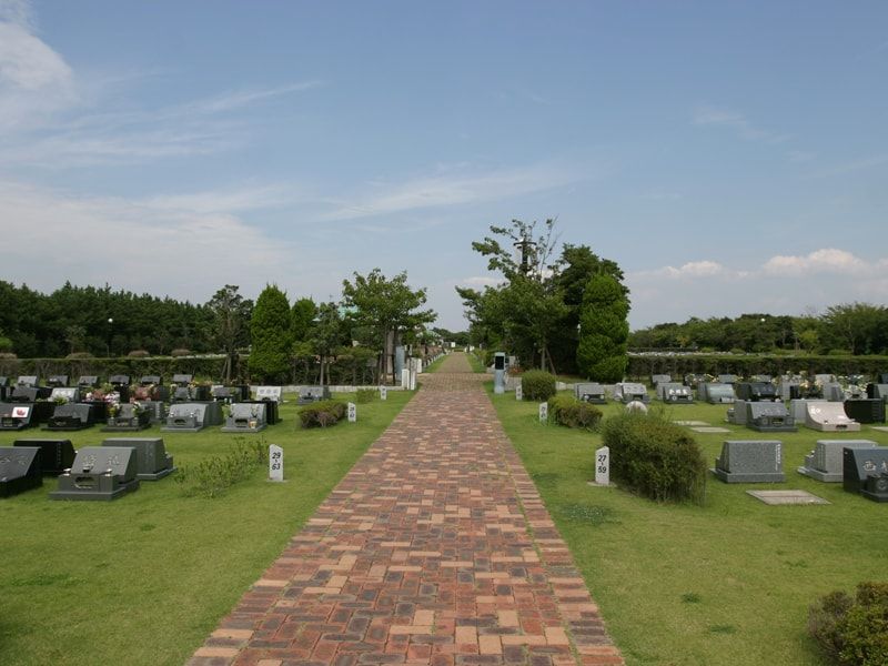 浦安市営浦安墓地公園の正面風景