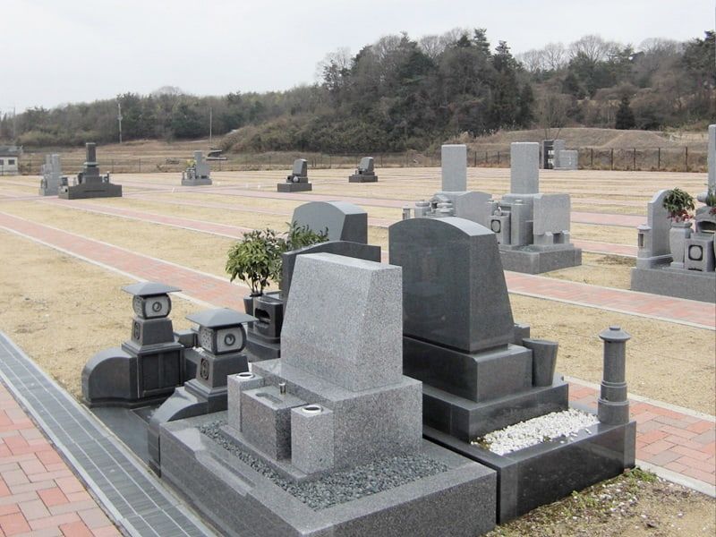 京阪奈墓地公園の洋型墓石