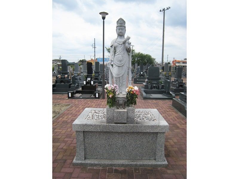 江南霊苑の雰囲気