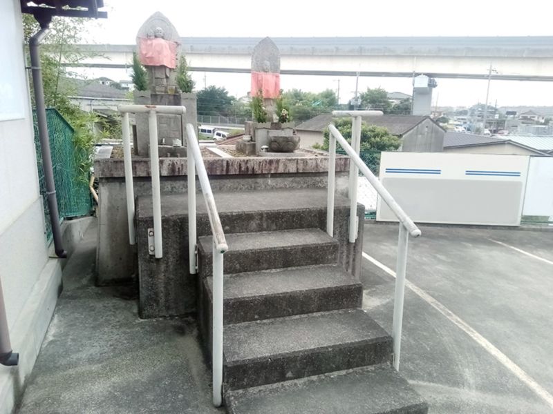 多治井墓地