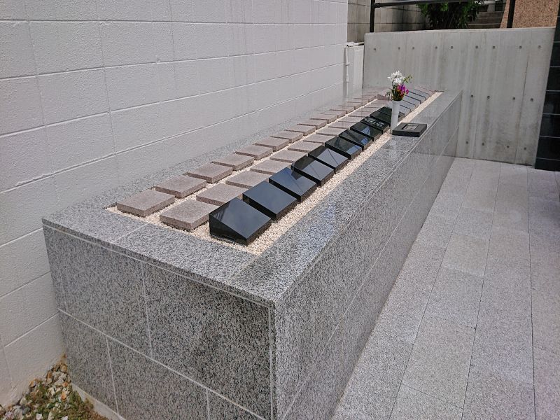 久蔵寺境内墓苑