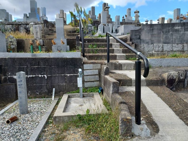 極楽寺墓地