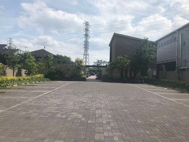 メモリアルガーデン三鷹駐車場