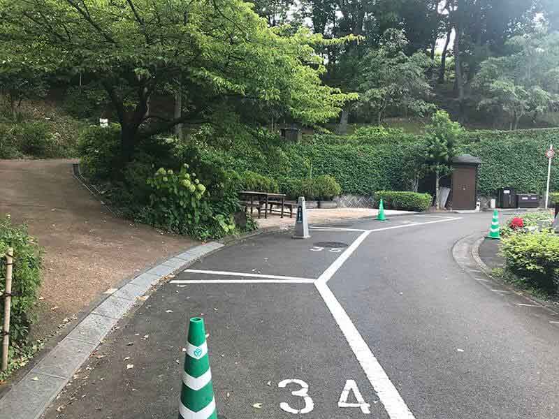 町田いずみ浄苑フォレストパーク園内道路