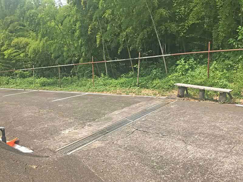 片倉聖地霊苑坂道