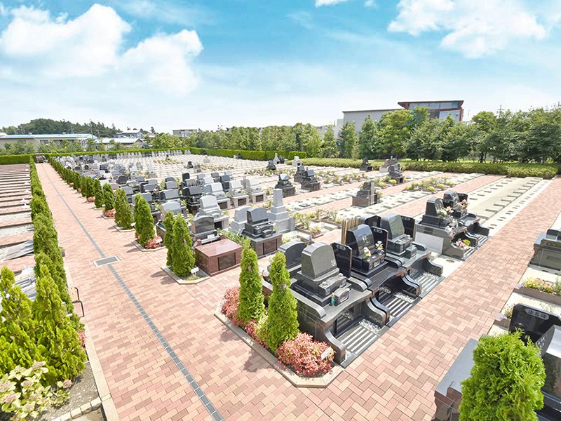 階段や段差のないフラットな墓域