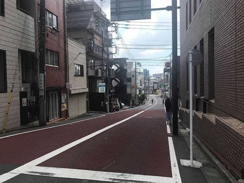 真英寺までの坂道