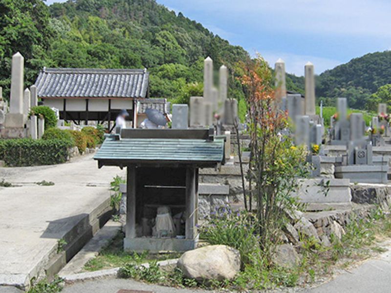 白島石丸共同墓地